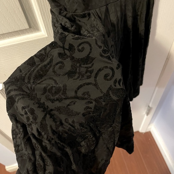 black mockneck sleeveless mini dress - Picture 3 of 6